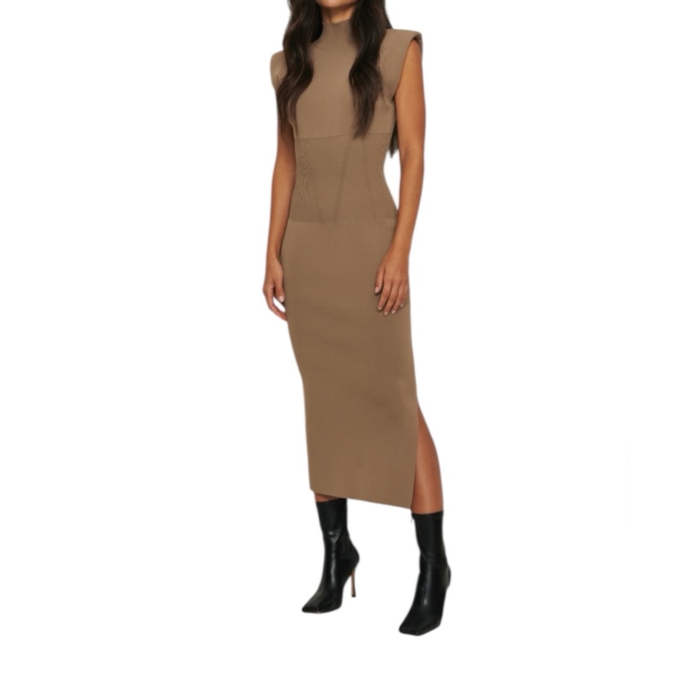 NWT NAKD Nougat Sharp Shoulder knitted Dress Women’s Size Large